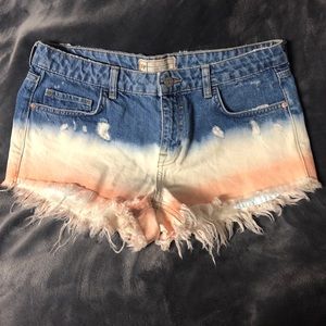 FREE PEOPLE dip dyed distressed shorts sz 27